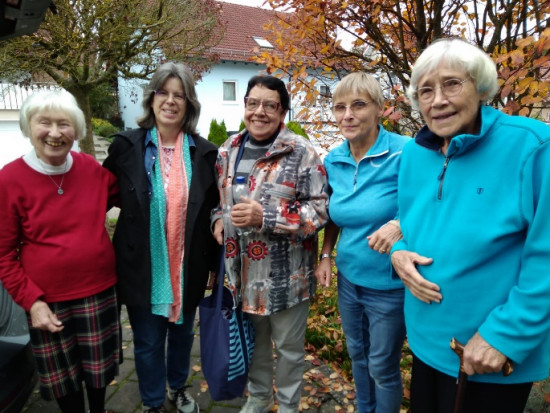 In Künzelsau - Sr. Margarida in der Mitte, Sr. Ursula ganz rechts